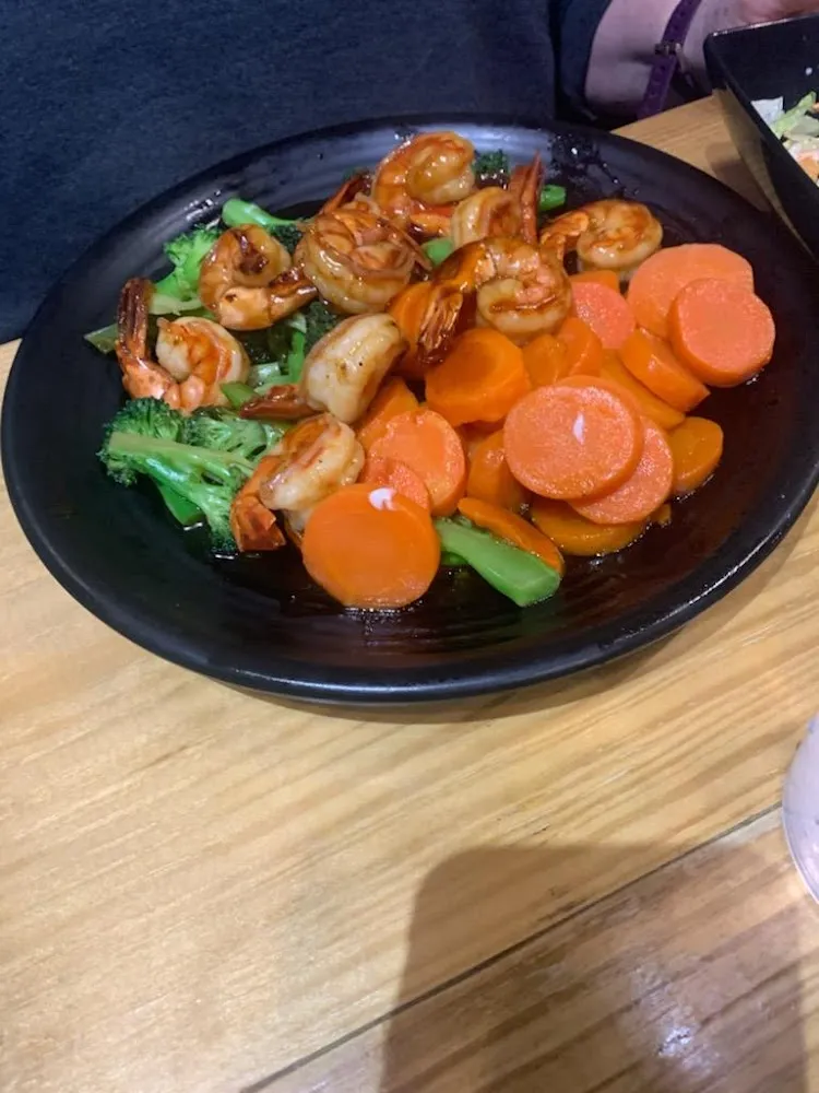 Big Shrimp with Carrots