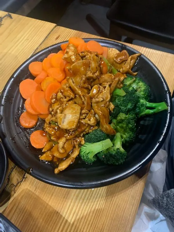 Chicken Broccoli and Carrots