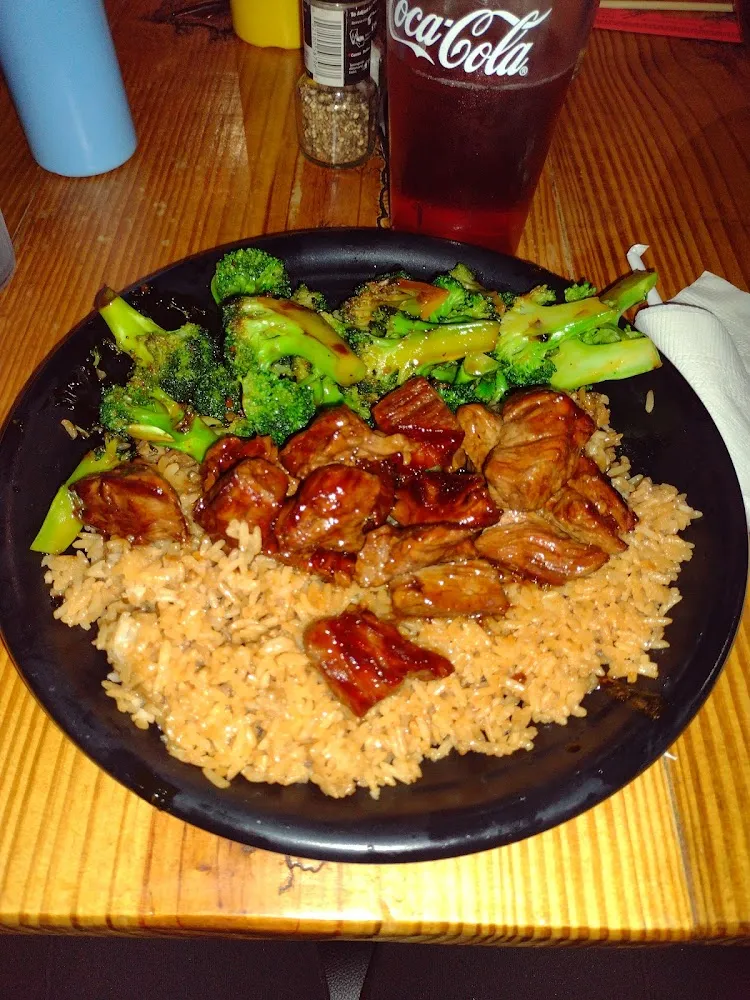 Sirloin Steak with Fried Rice and Broccoli